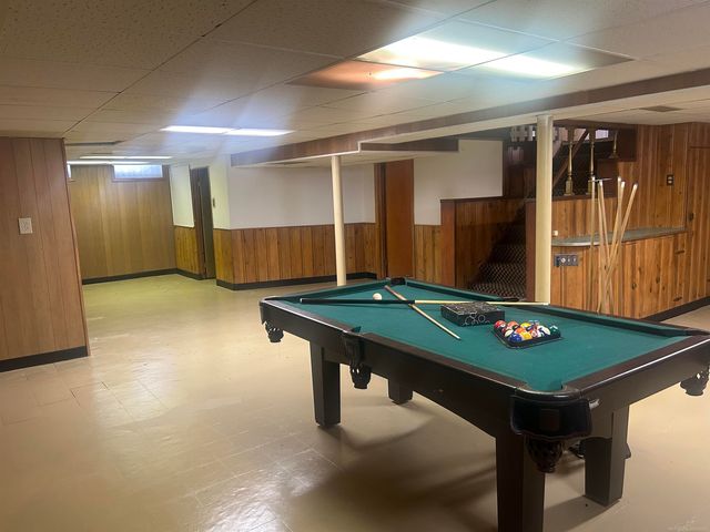 29824 Manhattan Street, St Clair Shores, MI 48082