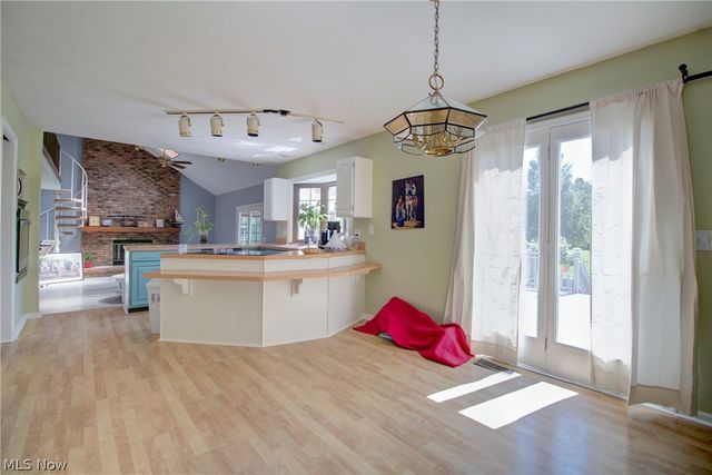 17639 Lexington Lane, Strongsville, OH 44136