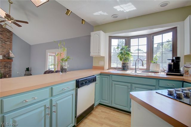17639 Lexington Lane, Strongsville, OH 44136