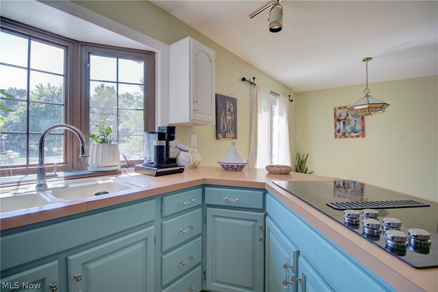 17639 Lexington Lane, Strongsville, OH 44136