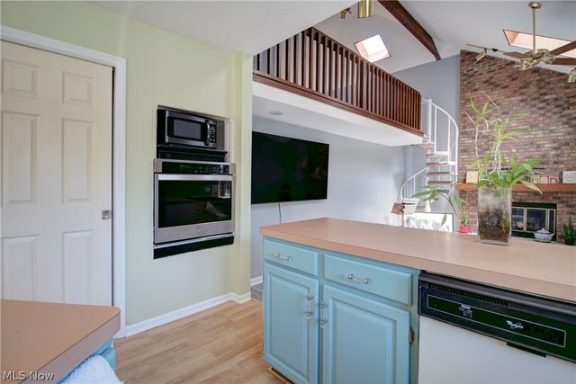17639 Lexington Lane, Strongsville, OH 44136