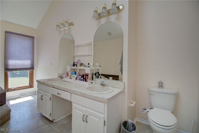 17639 Lexington Lane, Strongsville, OH 44136