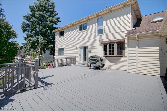 17639 Lexington Lane, Strongsville, OH 44136