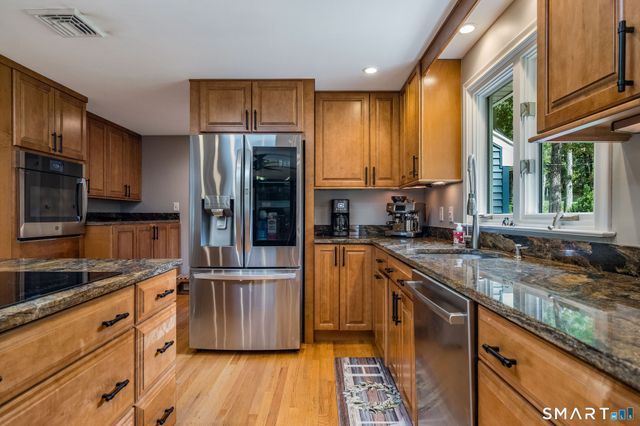 44 Brookmoor Road, Avon, CT 06001
