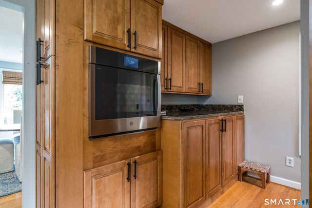 44 Brookmoor Road, Avon, CT 06001