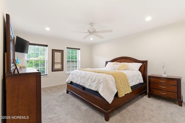 3 Arrowshead Circle, Jackson, NJ 08527