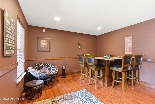 3 Arrowshead Circle, Jackson, NJ 08527