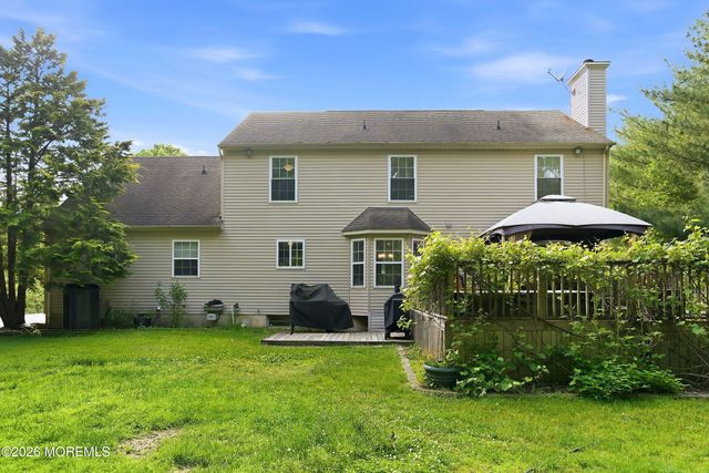 3 Arrowshead Circle, Jackson, NJ 08527