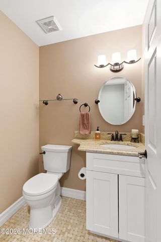 3 Arrowshead Circle, Jackson, NJ 08527