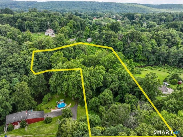 36 Paper Mill Road, New Milford, CT 06776