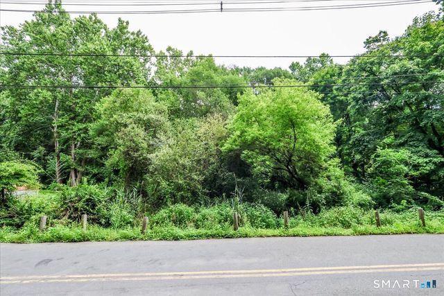 36 Paper Mill Road, New Milford, CT 06776