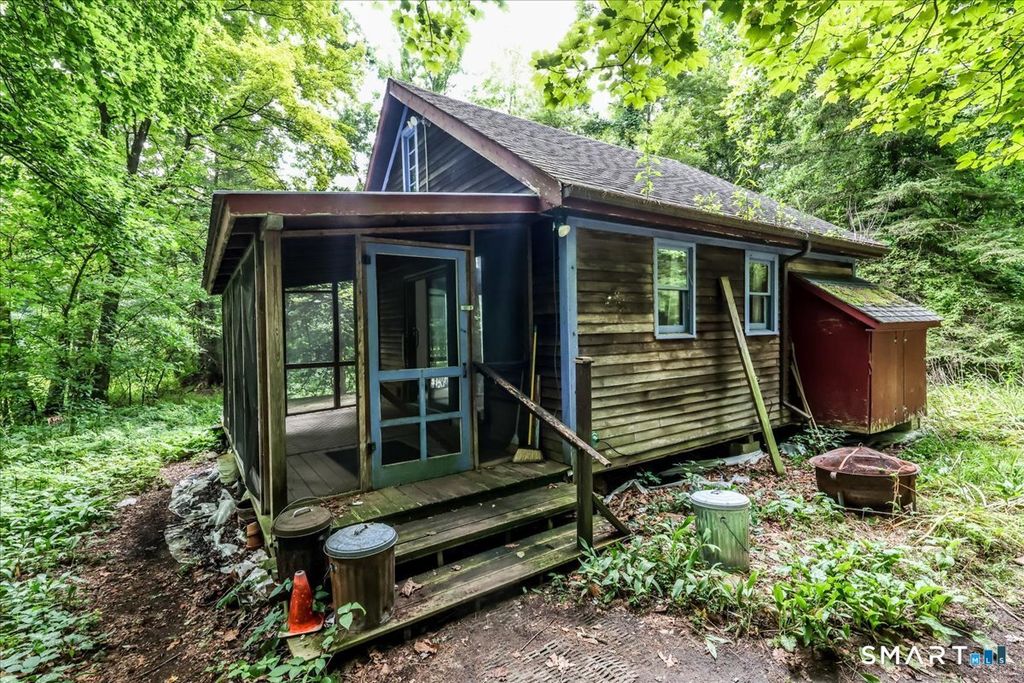 36 Paper Mill Road, New Milford, CT 06776
