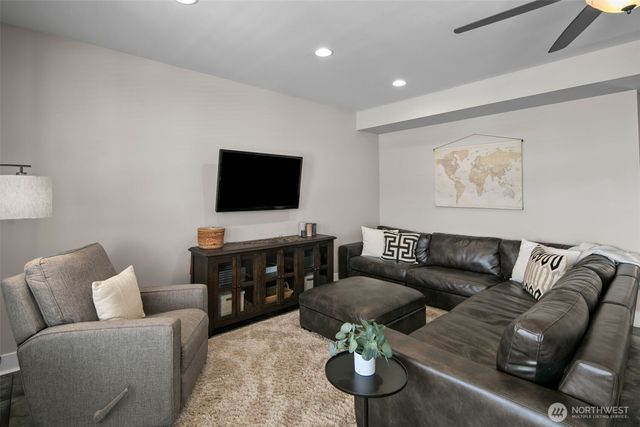 850 Autumn Crest Drive, Wenatchee, WA 98801