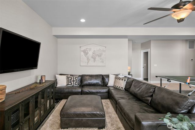 850 Autumn Crest Drive, Wenatchee, WA 98801