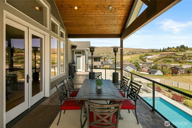 850 Autumn Crest Drive, Wenatchee, WA 98801