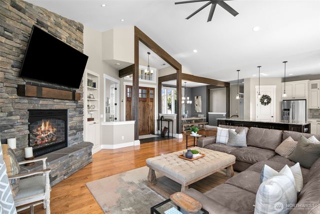 850 Autumn Crest Drive, Wenatchee, WA 98801