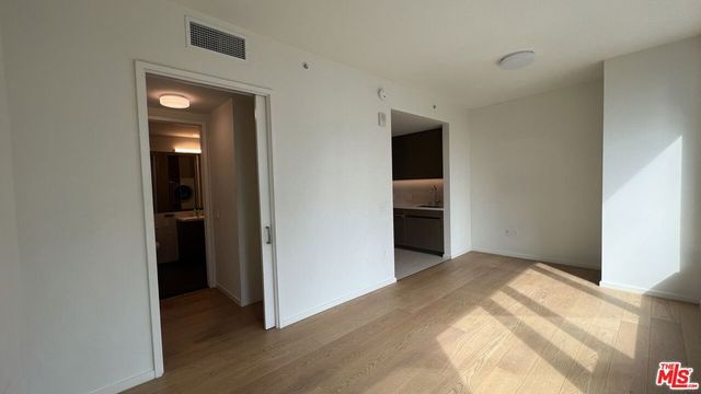 889 Francisco Street 807, Los Angeles, CA 90017