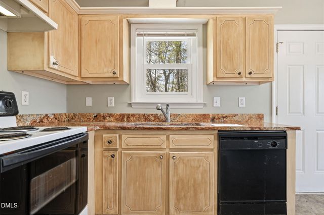 104 S Woodstone Drive, Archer Lodge, NC 27527