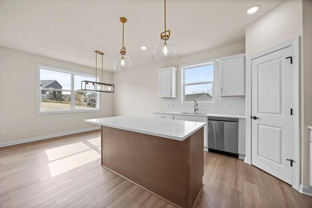 1290 Knight Lane, Watertown, MN 55388