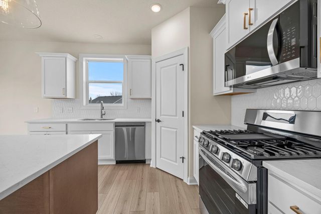 1290 Knight Lane, Watertown, MN 55388