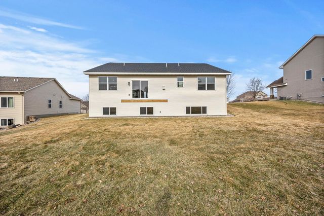 1290 Knight Lane, Watertown, MN 55388