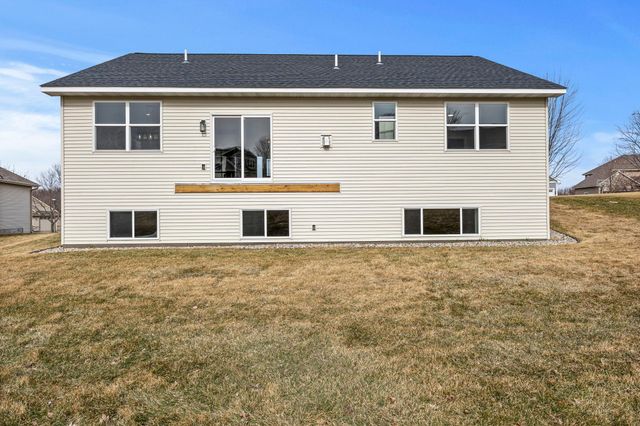 1290 Knight Lane, Watertown, MN 55388