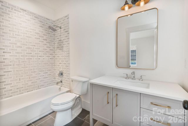 129 French Street A, Charlotte, NC 28216