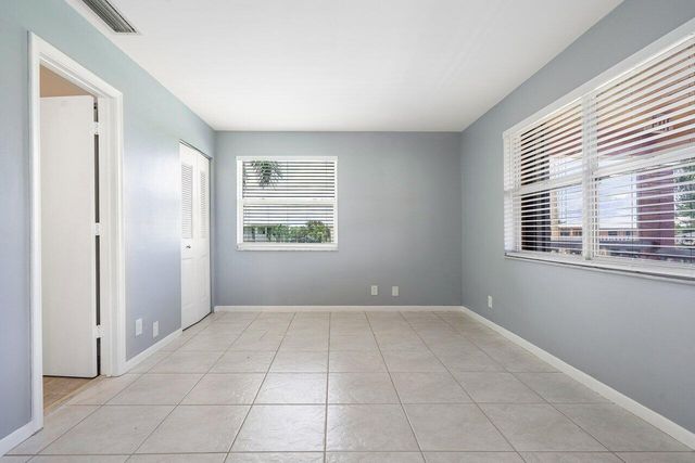1740 NW 19th Terrace 204, Delray Beach, FL 33445
