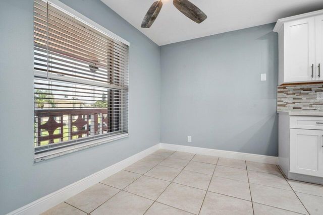 1740 NW 19th Terrace 204, Delray Beach, FL 33445