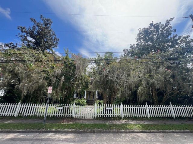 422 Hampton Street, Walterboro, SC 29488