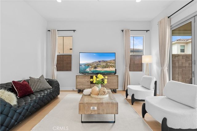 125 Lovelace, Irvine, CA 92620