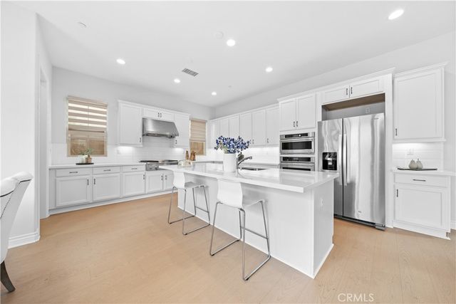 125 Lovelace, Irvine, CA 92620