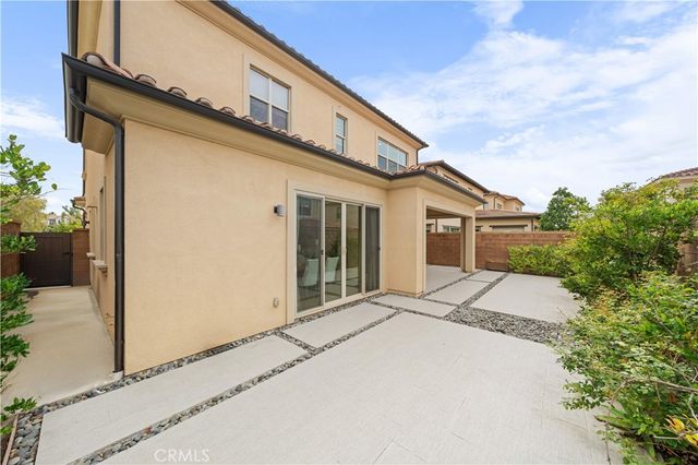 125 Lovelace, Irvine, CA 92620