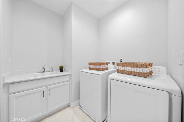 125 Lovelace, Irvine, CA 92620