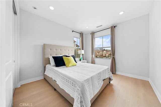 125 Lovelace, Irvine, CA 92620