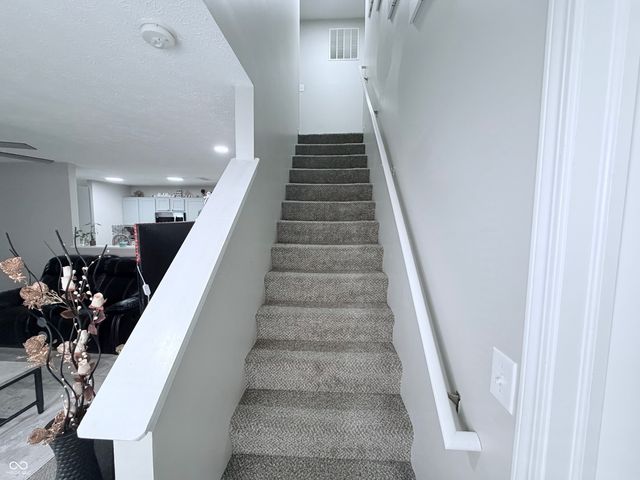 2354 Blackthorn Drive, Franklin, IN 46131