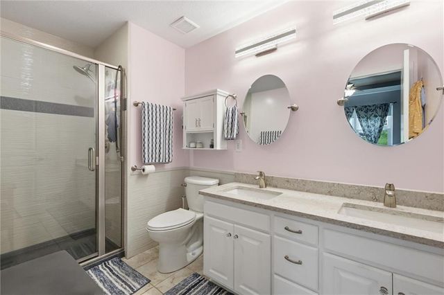 212 SE Cromwell Road, Blue Springs, MO 64014