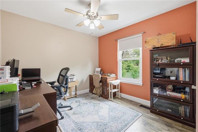 212 SE Cromwell Road, Blue Springs, MO 64014