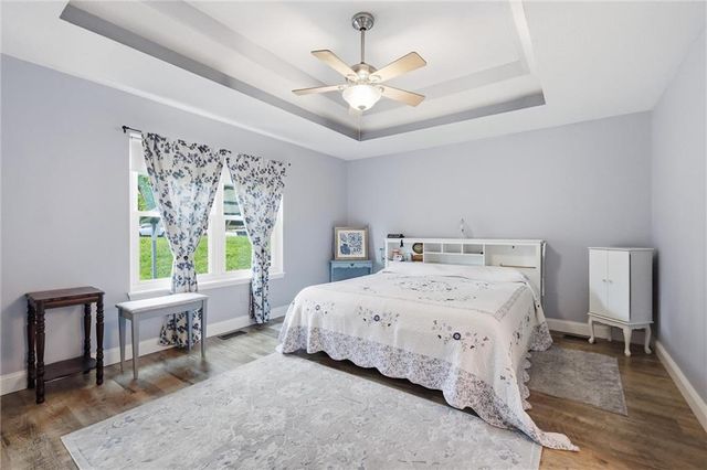 212 SE Cromwell Road, Blue Springs, MO 64014