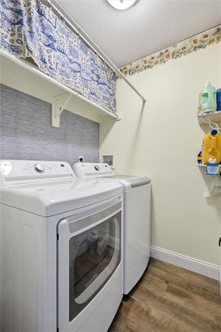 212 SE Cromwell Road, Blue Springs, MO 64014