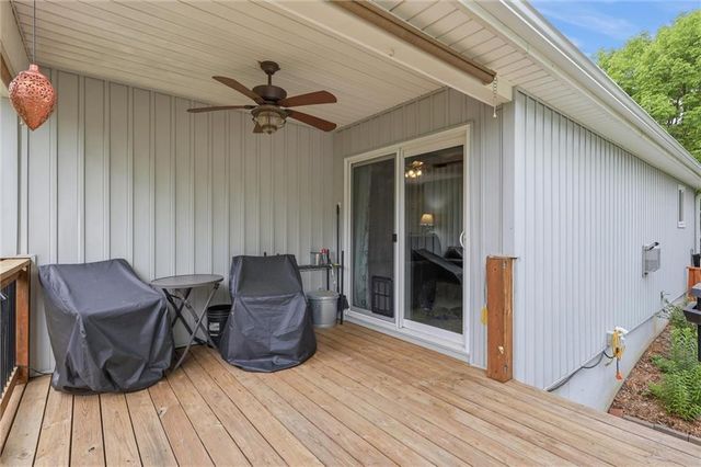 212 SE Cromwell Road, Blue Springs, MO 64014