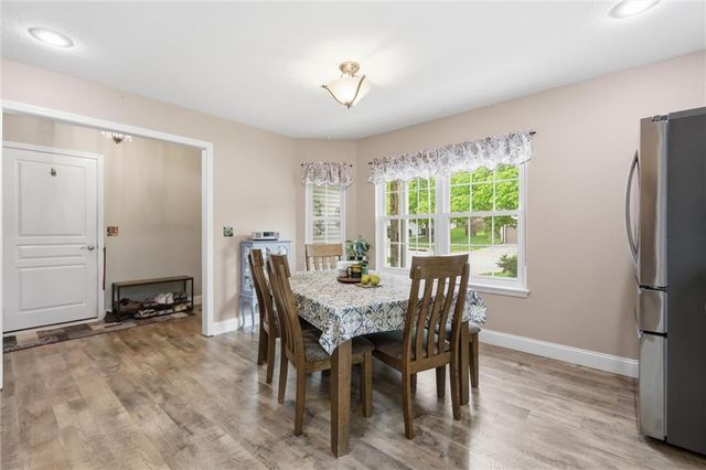 212 SE Cromwell Road, Blue Springs, MO 64014
