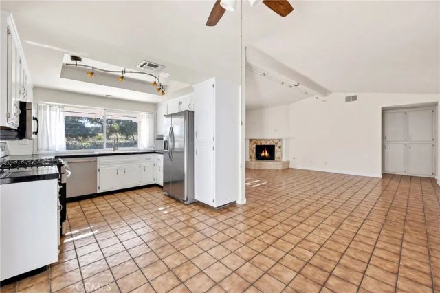 2125 Silver Oak, Hemet, CA 92545