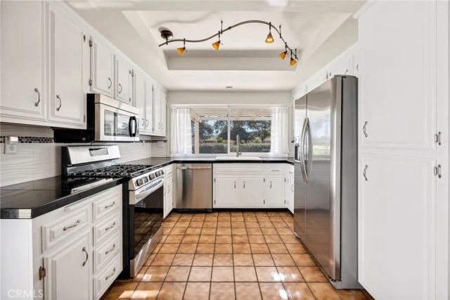 2125 Silver Oak, Hemet, CA 92545