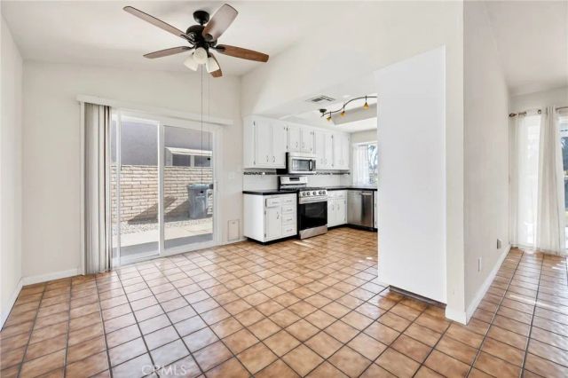 2125 Silver Oak, Hemet, CA 92545