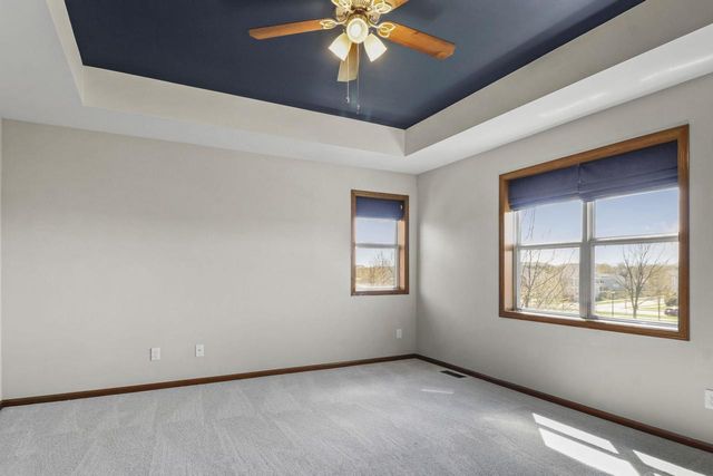 260 Goldenrod Drive, Sun Prairie, WI 53590
