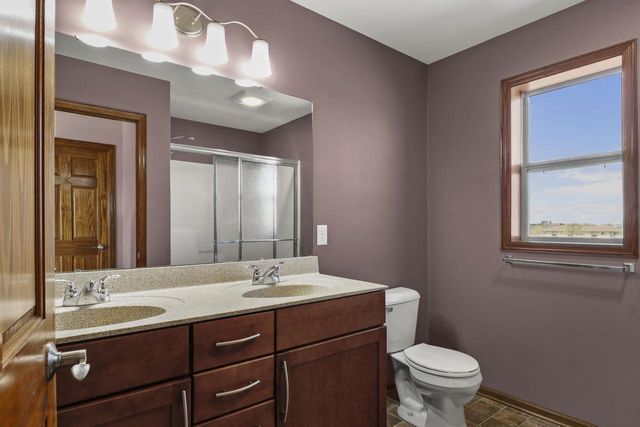 260 Goldenrod Drive, Sun Prairie, WI 53590
