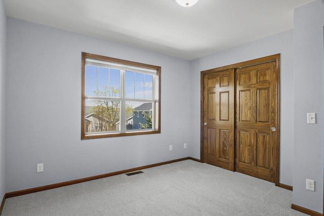 260 Goldenrod Drive, Sun Prairie, WI 53590
