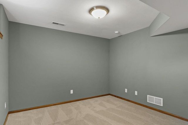 260 Goldenrod Drive, Sun Prairie, WI 53590