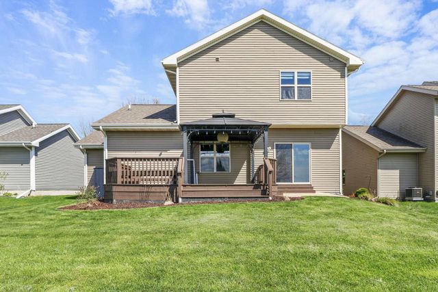 260 Goldenrod Drive, Sun Prairie, WI 53590